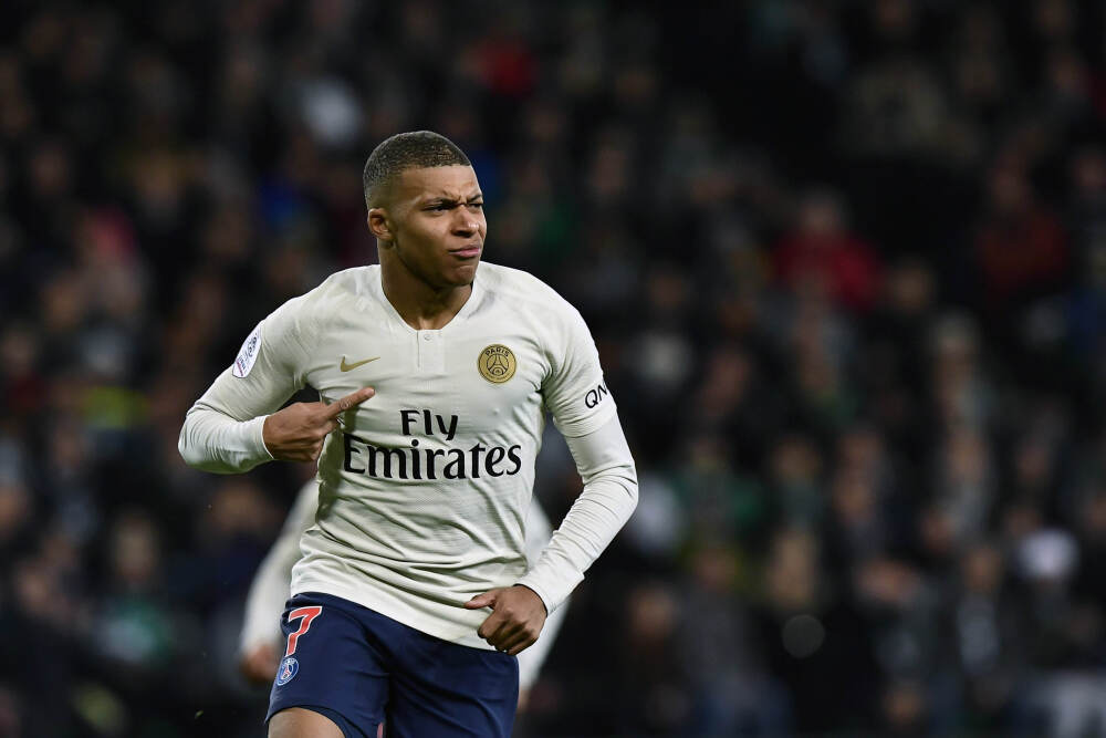 游戏行业三季报：三七互娱营收下降6.59% 不到世纪华通营收的一半 继《寻道大千》后为何再难见爆款？